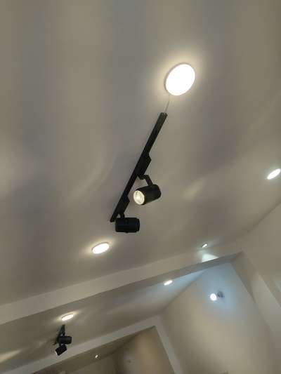 showroom track light installing