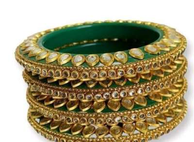 Rajwadi Kada / Rajputi Kada / Rajasthani Bangles
Name: Rajwadi Kada / Rajputi Kada / Rajasthani Bangles
Base Metal: Plastic
Plating: No Plating
Stone Type: Kundan
Sizing: Non-Adjustable
Type: Bangle Style
Net Quantity (N): 4
Sizes:2.2, 2.4, 2.6, 2.8
Country of Origin: India