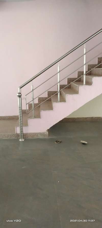 pure  #stainlessteelrailing grade (304) simple 3 pipe,
approx 650 Rs Running feet