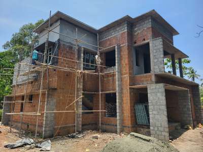 plastering progression  #kothamangalam 
📲 9061902672
2678 sqft 3BHK

 #architecturedesigns 
 #best_architect 
 #topbuildersinkerala 
 #avidarchsolution 
 #HouseConstruction 
 #civilcontractors 
 #CivilEngineer 
 #Ernakulam 
 #Thrissur 
 #topdesign 
 #Contractor 
 #besthome 
 #best_architect 
 #plasteringwork