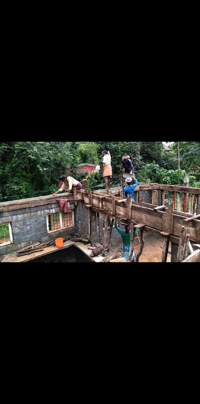 #lintelconcrete #lintel #lintel_shuttering #lintel&sunshade #Sunshade #rainyday #concrete #perumbavoor