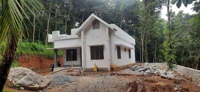 1800 sqft single storey building,
Kollam Dist, Channapetta.
2 Bed
Drawing and Dining
Common Toilet
Kitchen
Work area