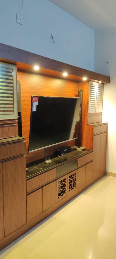 അലുമിനിയത്തിൽ തീർത്ത TV unit
  #tvunitinterior  #tvcabinet  #modularTvunits  #tvunitdesign2022  #tvunit  #LivingroomDesigns  #aluminium  #LivingRoomTVCabinet  #tvunitdesign  #tvbackpaneling