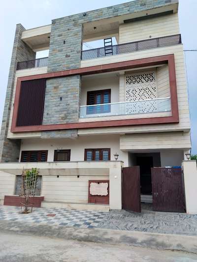 A residential project completed in narayan vihar #architecturedesigns #frontElevation #InteriorDesigner #stonecladding #projectmanagement