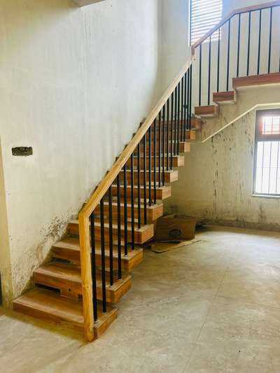 #handrail works
#contemporary
#homedesigner 
#HomeDecor 
#keralahomedesignz 
#keralahomestyle 
#keralinteriordesign 
#buildersinkerala 
#buildersthrissur 
#azaarengineers 
#azaar 
#azaarbuilders