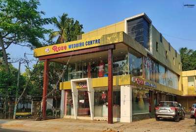 Exterior of Wedding Centre 
Location : Tirur, kerala.
Type : Commercial
Year of completion : 2020


 #exteriordesigns  #shopping  #yellow  #exteriors  #tirur  #Malappuram  #keralam  #indiadesign