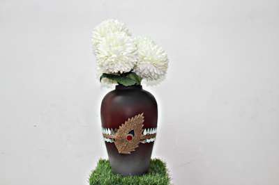 clay pot & artifishal flower
