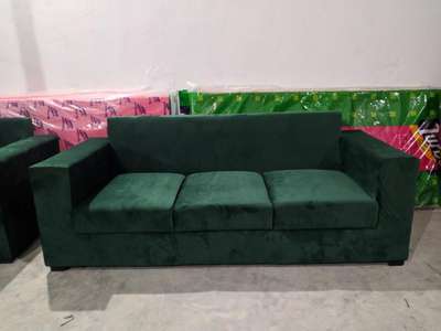 *3 seater sofa *
For sofa repair service or any furniture service,
Like:-Make new Sofa and any carpenter work,
contact woodsstuff +918700322846
Plz Give me chance, i promise you will be happy