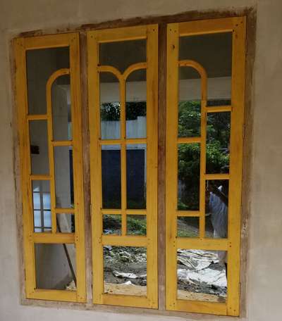 window shutter 
#thondutharayilfurnituremart  #karukachal  #WoodenWindows