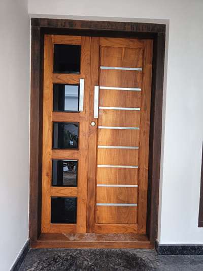 #door #TeakWoodDoors #KeralaStyleHouse #ElevationHome #keralastyle #ContemporaryHouse