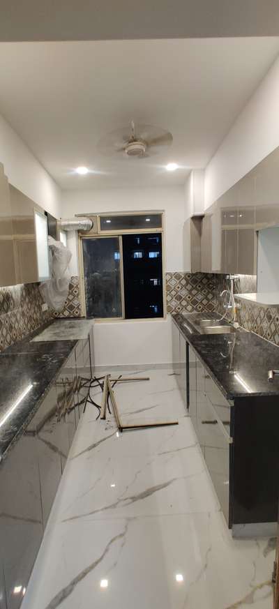 *modular kitchen*
modular kitchen work starting price Rs 1650 per sqft and maximum price Rs 2500 per sqft.
with soft close fitting,