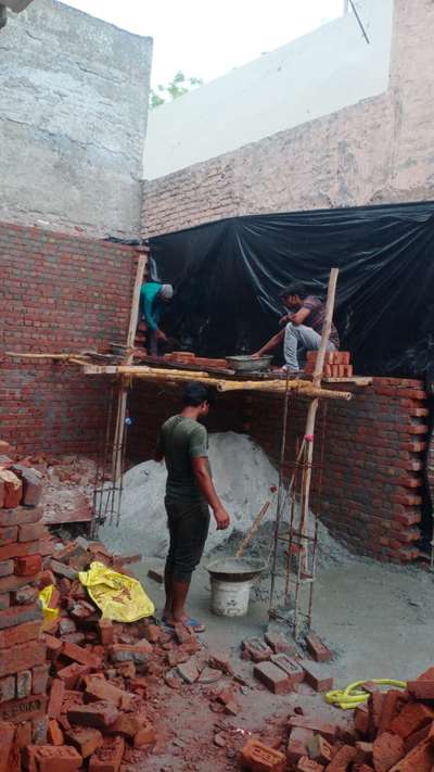 Brick work with proper wall raping 
#Brickwork  #civilconstruction