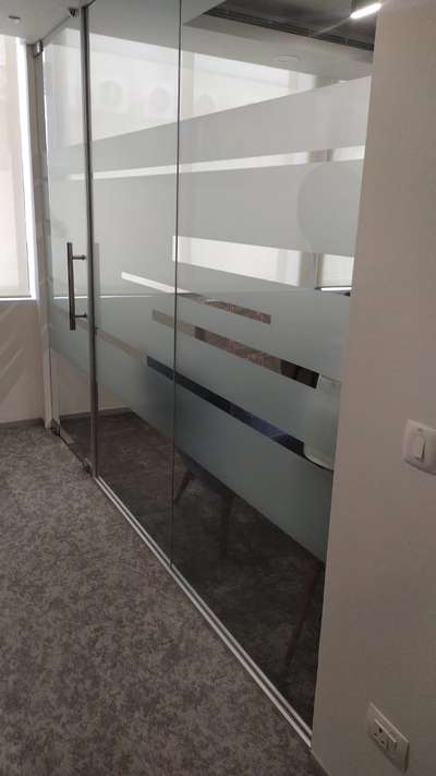 glass door installion in delhi