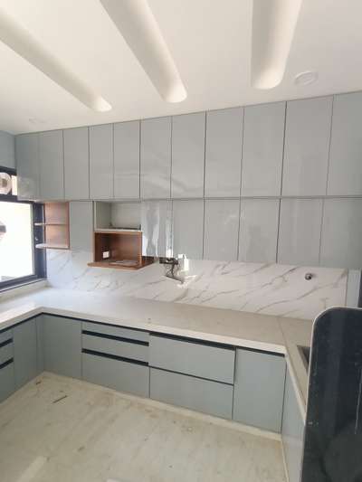 acrylic modular kitchen design #modular design #modular furniture #modular kitchen furniture #lsafe modular kitchen grey mica #acrylic kitchen #interior designer #ek raili kitchen design #simple kitchen design #