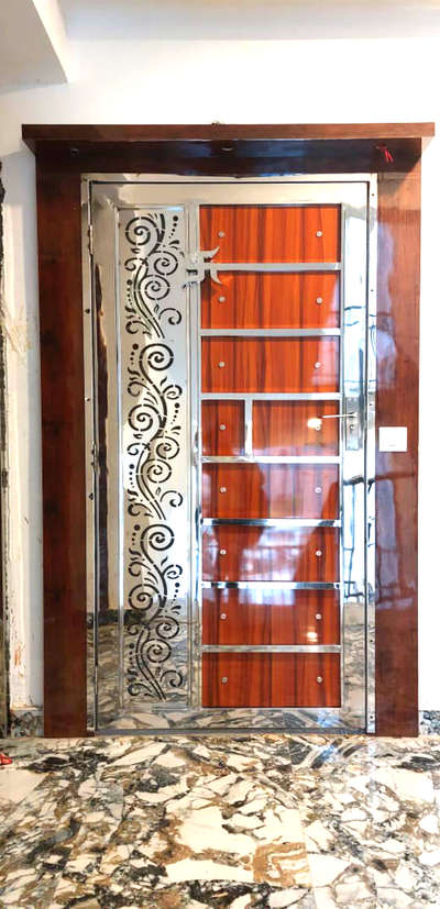 main door still gate 'ss, Jindal 304 with wooden panelling









 #maindoor  #still  #jindal304  #woodenwork  #InteriorDesigner  #skinteriordecorator