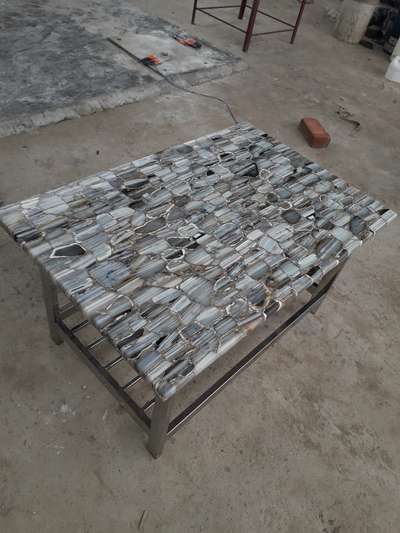 #agate teble