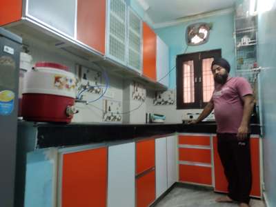 Aluminium Modular Kitchen,Almirah,Tuffon glass,Front allivation,ACP Sheet,HPL Sheet,Door, windows all kind aluminium work.
📞:- 9899018913