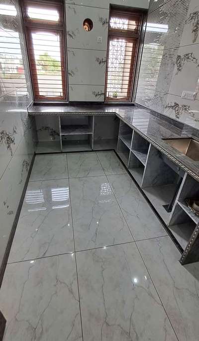 grenite kitchen design ideas #KitchenIdeas  #LargeKitchen #ModularKitchen #ClosedKitchen