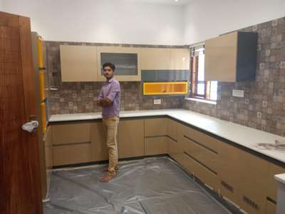 കിച്ചൻ ക്യാബിനറ്റ് വർക്ക്കൾക്കായി ബന്ധപ്പെടുക