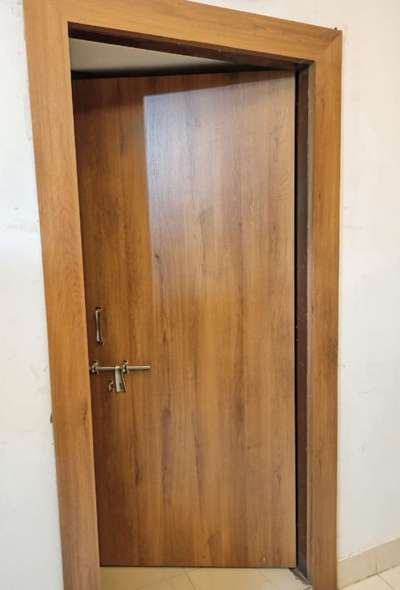 DOOR FINISHING 🚪
.
.
.

TARUN_VERMA 
CONTACT US  : 78987-80521  

 #tarun_dt