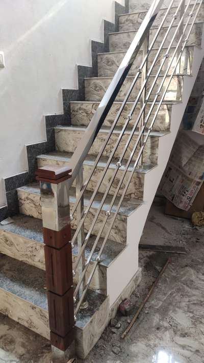 stainless Steel Fabrication stair work master wood leg square pipes running feet 750
#StaircaseDecors #InteriorDesigner