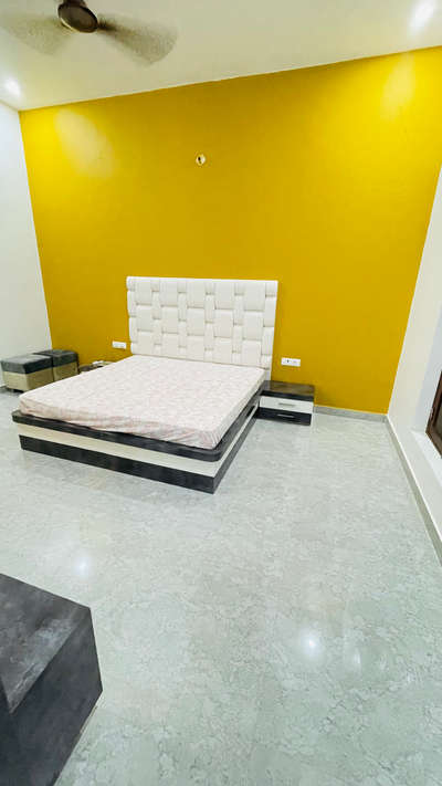 qulting bed   
very good furnishing 
contact no 9315064681