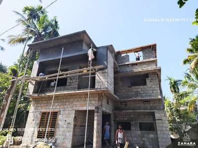 Job No : 140 🏡
Client Name : Mrs Ajitha
Area : 2387 SQ FT
Location : Udayamperoor, Ernakulam
Stage:-Plastering finishing stage

കേരളത്തിലെ ഏറ്റവും മികച്ച നിരക്കിൽ നിങ്ങളുടെ സ്വപ്ന ഭവനം  ZAHARA BUILDERS ലൂടെ സാക്ഷാത്കരിക്കാം...🏘️🏡🏠
ഞങ്ങളുടെ പാക്കേജുകൾ;
■ ₹ 1450 / sqft (BUDGET PACKAGE)
■ ₹ 1650 / sqft 
■ ₹ 1750 / sqft 
■ ₹ 1950 / sqft
›സൗജന്യ Plan & 3D Model നിങ്ങളുടെ ഇഷ്ട്ടാനുസരണം.
›എല്ലാവിധ ഗൃഹ നിർമ്മാണ പ്രവർത്തനങ്ങളും ഒരു കുടക്കീഴിൽ.
›സമയബന്ധിതമായി തീരുന്ന ഗുണമേന്മ ഉറപ്പ് തരുന്ന പ്രവർത്തന പാരമ്പര്യം.
›10 ഘട്ടങ്ങളായി മുഴുവൻ തുക അടക്കാൻ അവസരം.

ഉടൻ തന്നെ വിളിക്കൂ. 
☎️+91 9633087779
🗨️  https://wa.me/message/PYPE7FBMJWRIB1

#keralahomeplanners #freehomeplans #homedesign #homesweethome #homedesigner #budgethomes #BuildersandDevelopers #buildersinkochi #bestbuilders #contemporaryhomedesign #budgethomepackages #interior #elevationdesign #zaharabuilders #traditionalhome #homedecor #villas #residential #modernhousedesign2023