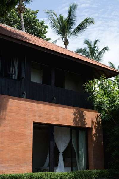 Evergreen houses with vernacular material
#gogreen