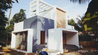 Area ::1100 Sqft 
Residence at nedumbassery
3BHK
1650000/- Lakhs