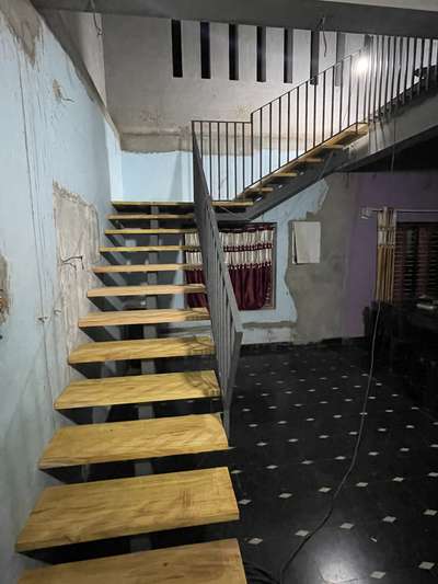 #WoodenStaircase  #stirecase  #metalstairs  #StaircaseHandRail  #pipegatedesign  #ms-structure  #msfabrication  #WoodenBalcony