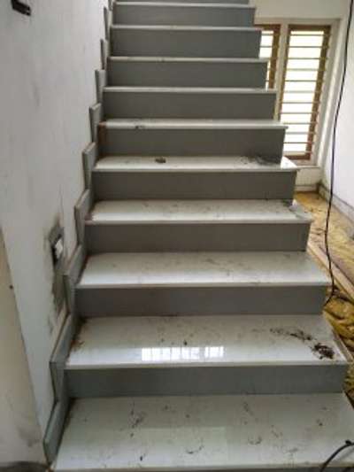 nano white G 7. white and gray combination stair.