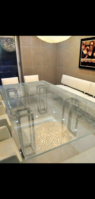 Crackle Glass is one of the most stylish and Premium Patten.