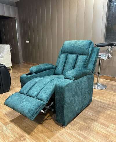 Heavy Quality Manual Recliner Designed and Fabricated by Riar Enterprises.
Connect and Get your order now.
Pan India Delivery.
Customized Designs and Options as per Client.
 #furniture  #recliner #reclinermanufacturer #reclinersofa
