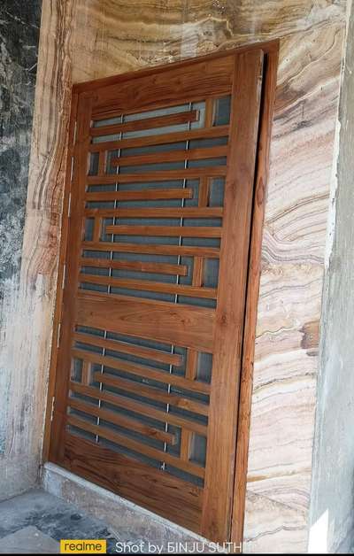 Wood mendoor