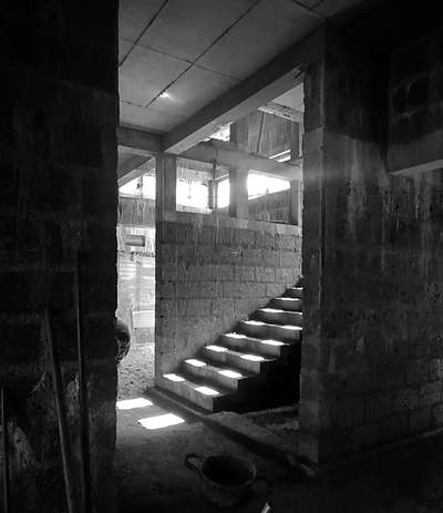 castlebrains
ongoing project

the light flooded in corridor
#architecturedesigns #CivilEngineer #Minimalistic #StaircaseDecors #Ongoing_project #InteriorDesigner #StainlessSteelBalconyRailing #DiningChairs #ClosedKitchen #OpenKitchnen