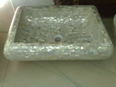 white mother of pearl wash basin
(Handicraft)