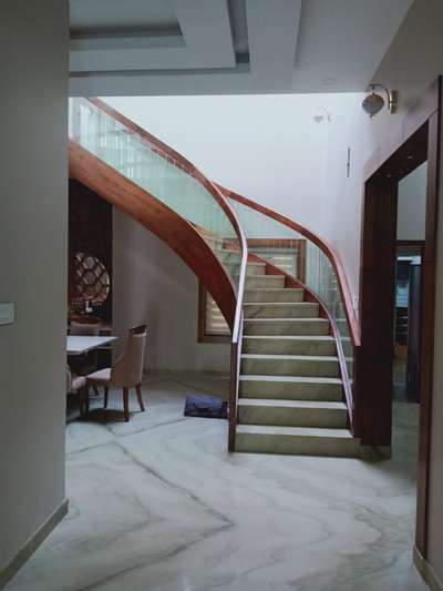 Wooden handrail design