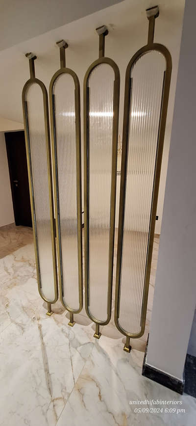 fluted glass partition work