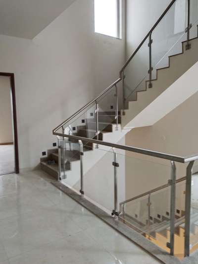 #GlassStaircase 
 #mordenstair
 #morden designs