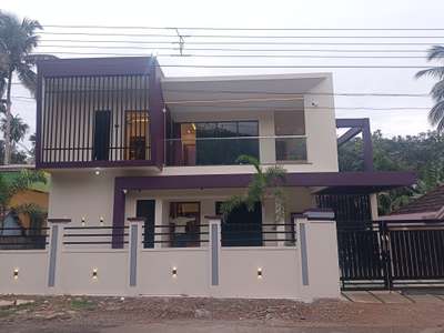 #modernhousedesigns 
#modernelevation 
#ContemporaryHouse 
#mixedwork 
#keralacontractors 
#keralaconstructioncompany 
#kollam_construction 
#buildersinkollam 
PINELO DESIGNS