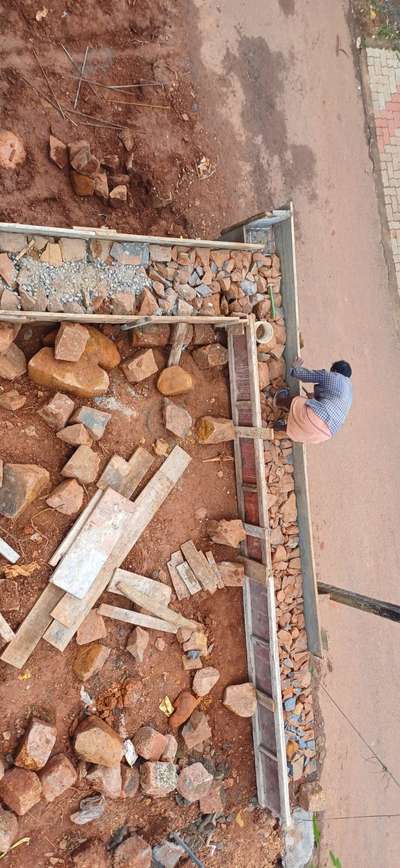 Retaining wall and compound wall 
#ConstructionCompaniesInKerala #builder #constructionsite #compoundwall #working@kannur #sitestories #completedprojects #project@kannur #kannurconstruction 
#retaining_wall #retainingwalldesign 
#belt #beltconcrete