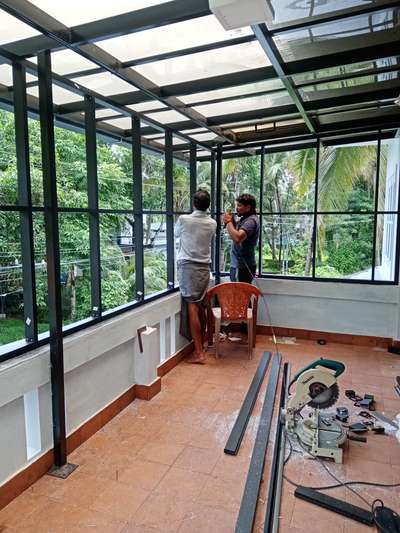 Glazing section works in progress
Tirur