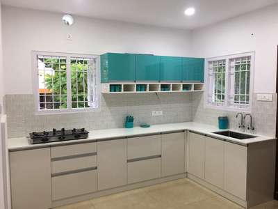 Modular Kitchen @ 1.7 Lakhs onwards with laminated Multiwood of .7 density with all SS accessories