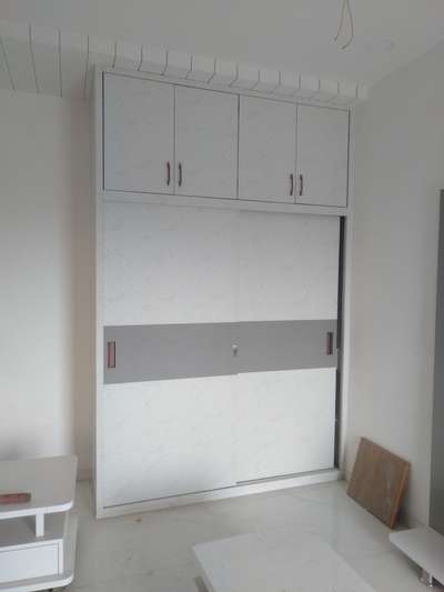 sliding wardrobe