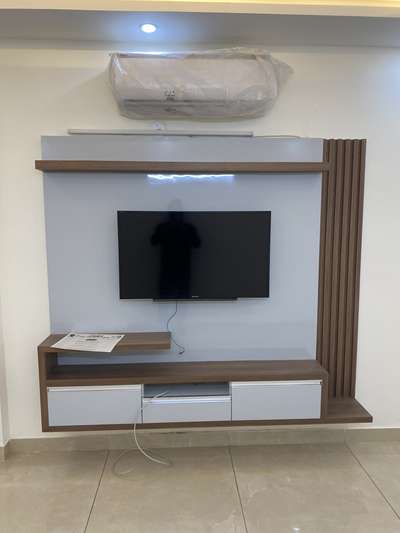 Tv penal wooden work Noida?
In low budget good work #interior #home #best #wardrobe #for #kolo #tv