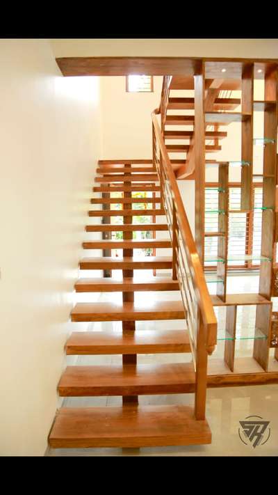 fabricated stair with teak wood site at vattiyoorkavu
98.46.66.99.70