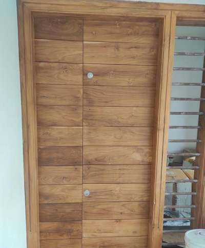 teak wood doors available

https://wa.me/+919526330052 
wooden doors #
