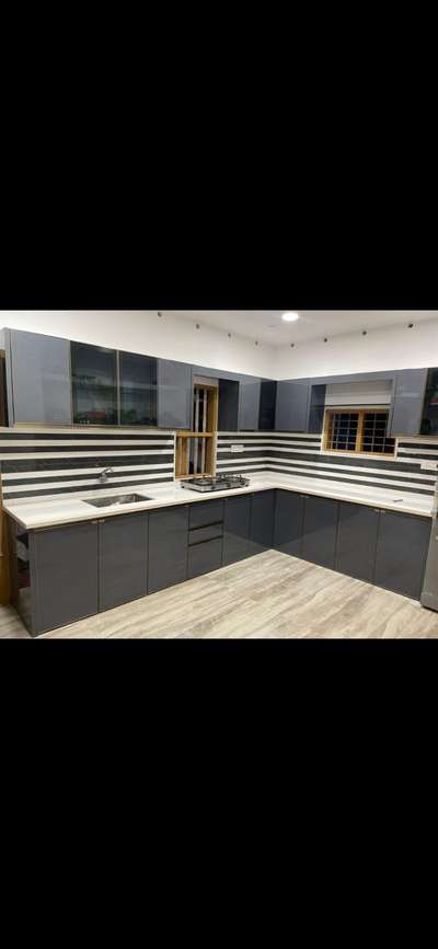 #aluminiumfabricationwork  #KitchenIdeas  #KitchenCabinet  #KitchenInterior  #ModularKitchen