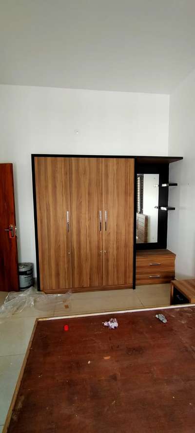 Finished work. marine plywood with laminate. മികച്ച ക്വാലിറ്റിയിൽ മിതമായ നിരക്കിൽ വർക്ക്‌ ചെയ്ത് നൽകുന്നു. #Interior  #bed  #wardrobe  #dressing  #bedroim