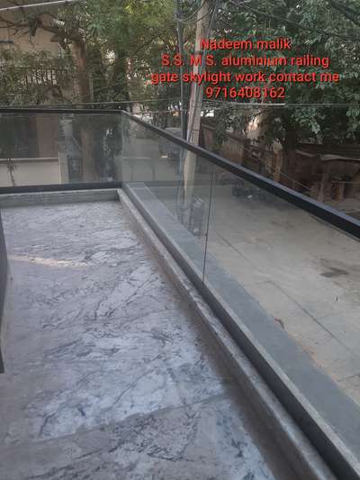 # aluminium railing   work contact me 9716408162